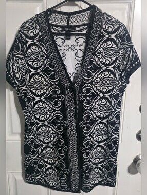Style&co. Women's Black White Floral Knit Button Front V-Neck Cardigan L